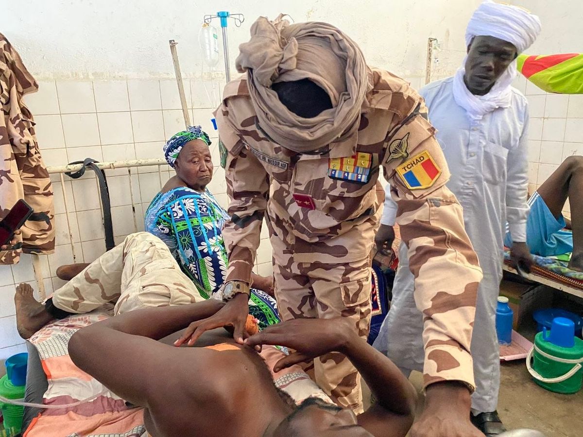Le commandant Tchad-république centrafricaine rencontre les soldats blessés de Korbol