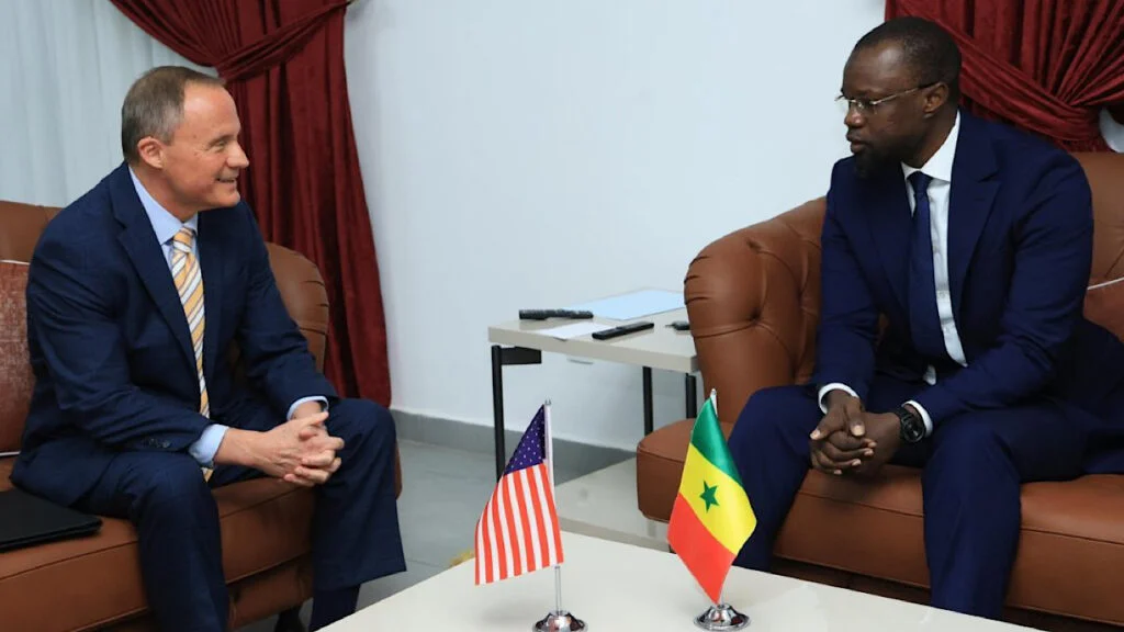 Un groupe de supporters sénégalais célébrant, illustration de l'assouplissement des visas pour les États-Unis