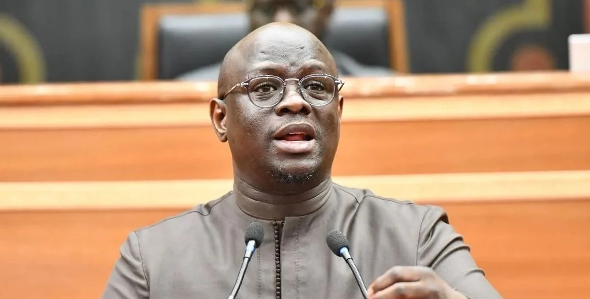 Portrait officiel de Cheikh Diba, ministre des Finances et du Budget du Sénégal
