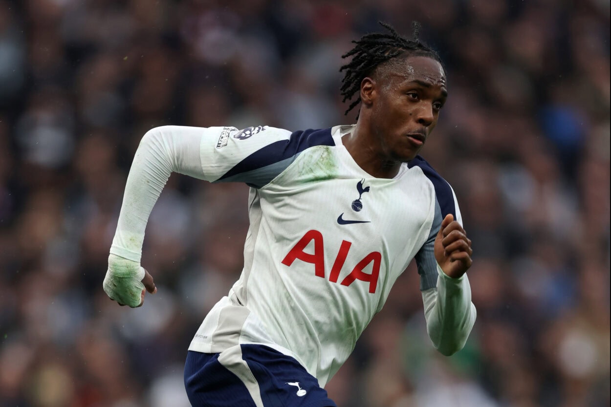 match de football entre tottenham et aston villa