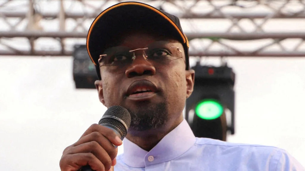 Ousmane Sonko, Premier ministre du Sénégal, lors d'une conférence de presse