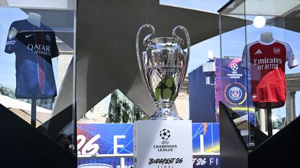 Le trophée de la Ligue des champions exposé à Budapest (Hongrie) en 2026