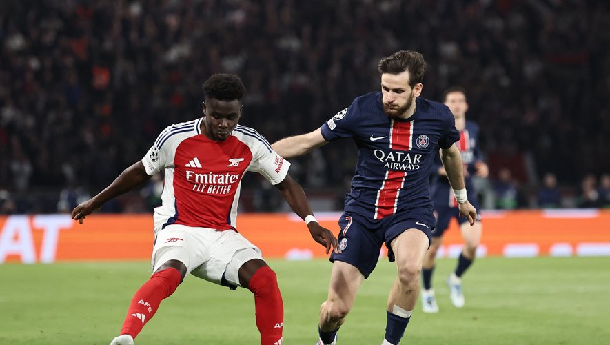 Khvicha Kvaratskhelia et Bukayo Saka, deux acteurs clés du match