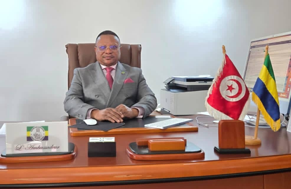 Pierre Ntsiet Ngolo, Ambassadeur du Gabon en Tunisie