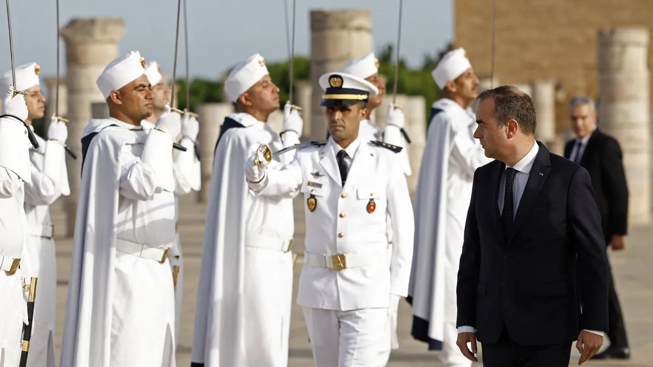 Sébastien Lecornu et Aziz Akhannouch lors d'une rencontre diplomatique