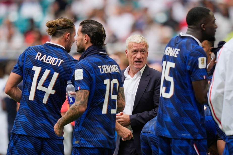 Didier Deschamps, entraîneur de l'équipe de France, lors de la rencontre