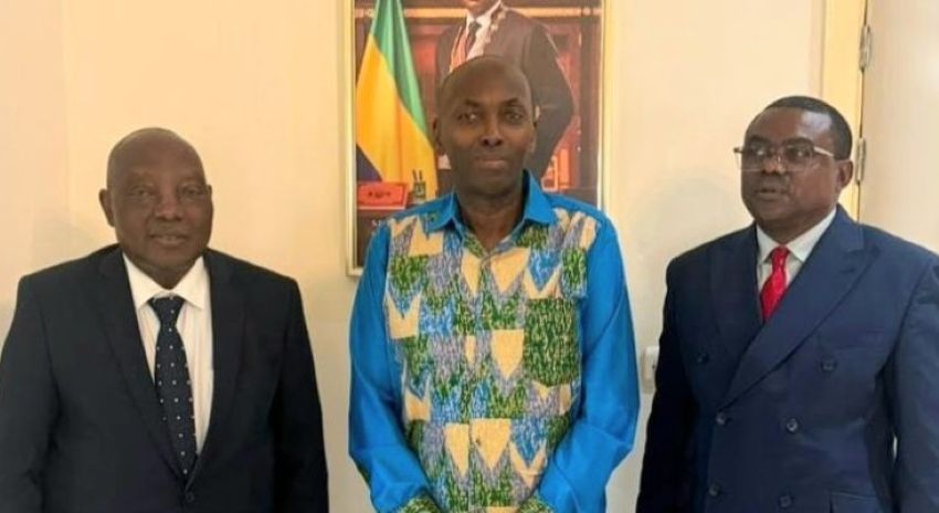 Réunion des autorités gabonaises avec le GABAC à Libreville