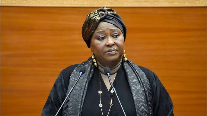 polémique au Sénégal : les propos de Maïmouna Dièye sur Ousmane Sonko dérangent polémique au Sénégal : les propos de Maïmouna Dièye sur Ousmane Sonko dérangent